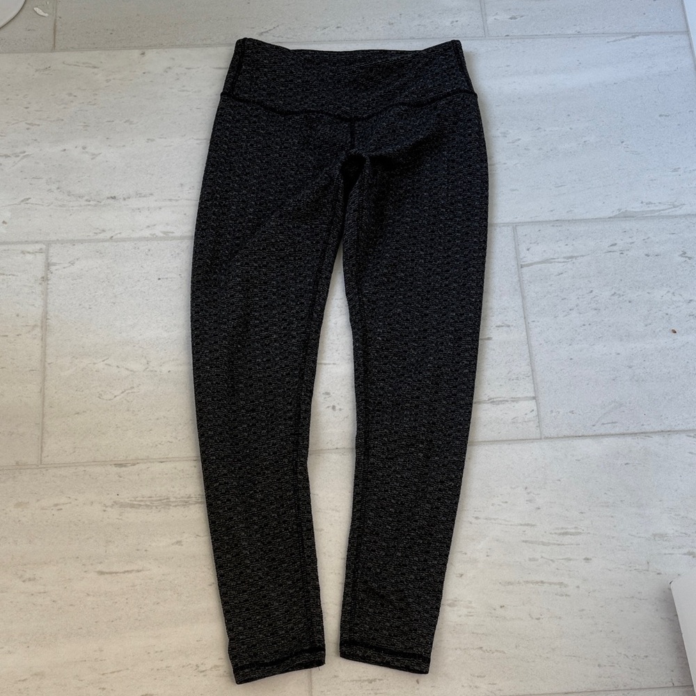 Kyodan Black and White Textured Leggings
